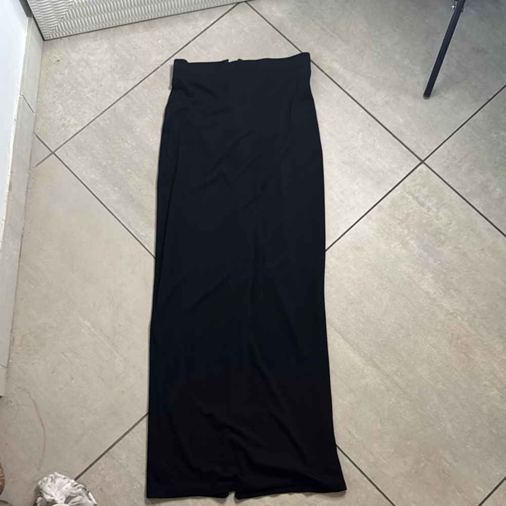 Armani exchange Elegant Black Maxi Skirt with zipper back.
